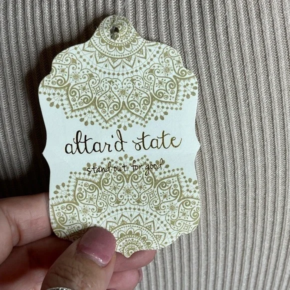 Altat’d State Ribbed Babydoll Cream Top Bishop Sleeves Size Medium NWT - Picture 11 of 13